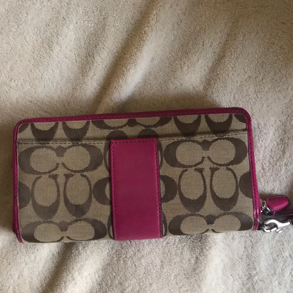 Coach purse - Picture 2 of 4